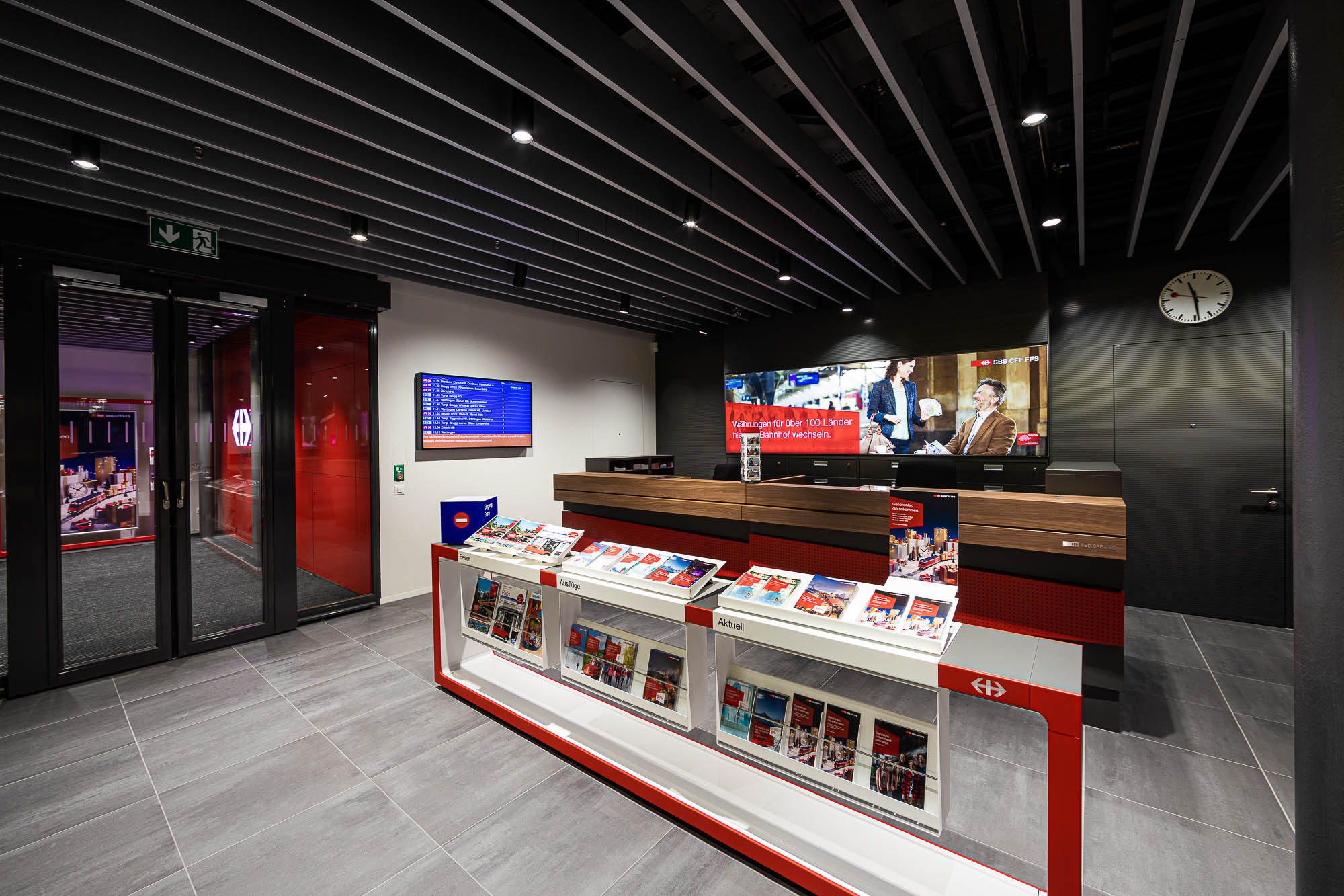 Export x3 5D4 0116 SBB 2019 Bahnhof Baden